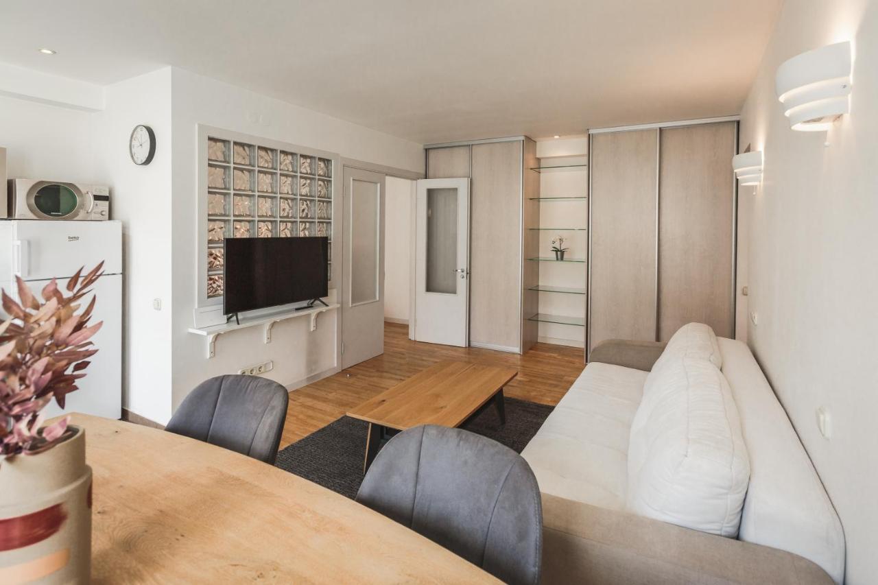 Harmony - Residences Of Pulkveza Brieza Street Next To Silent Center Рига